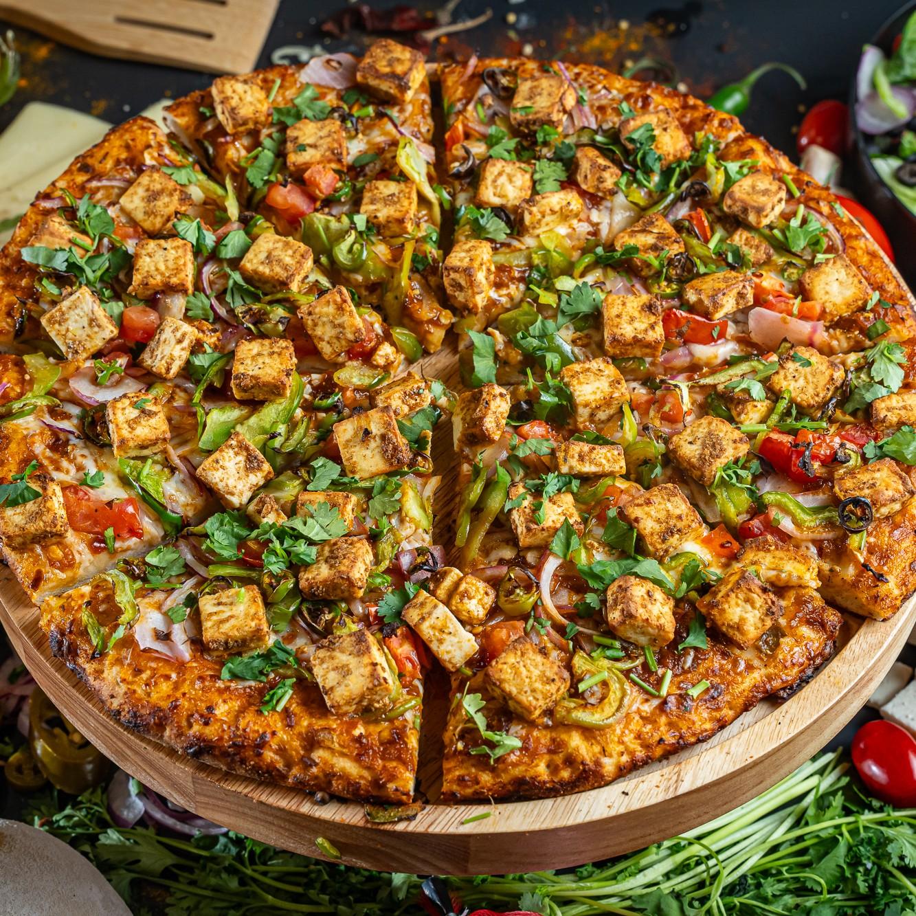 Chili Paneer Pizza