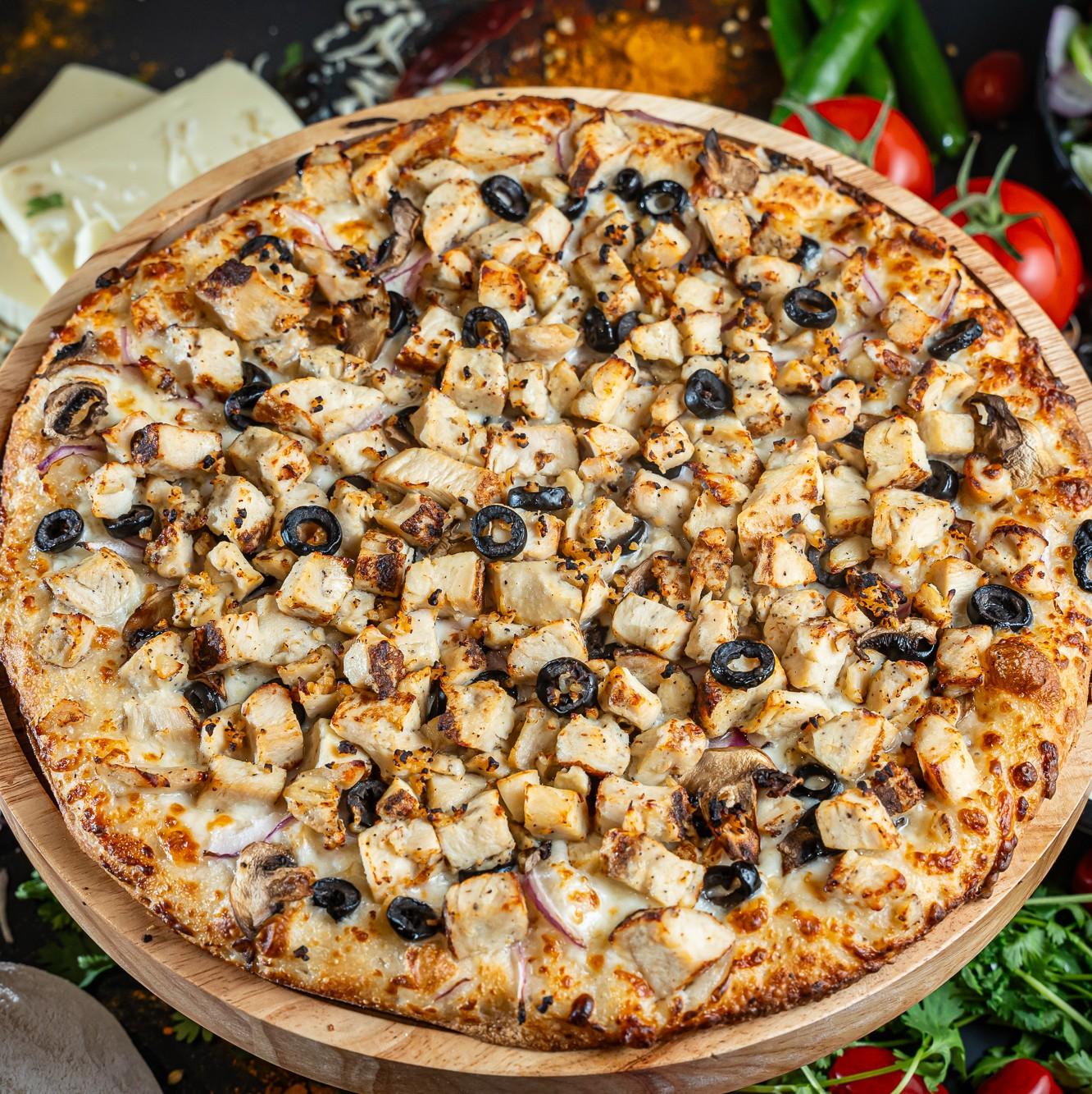 Garlic Chicken Pizza