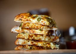 Vegan Garlic Breadsticks